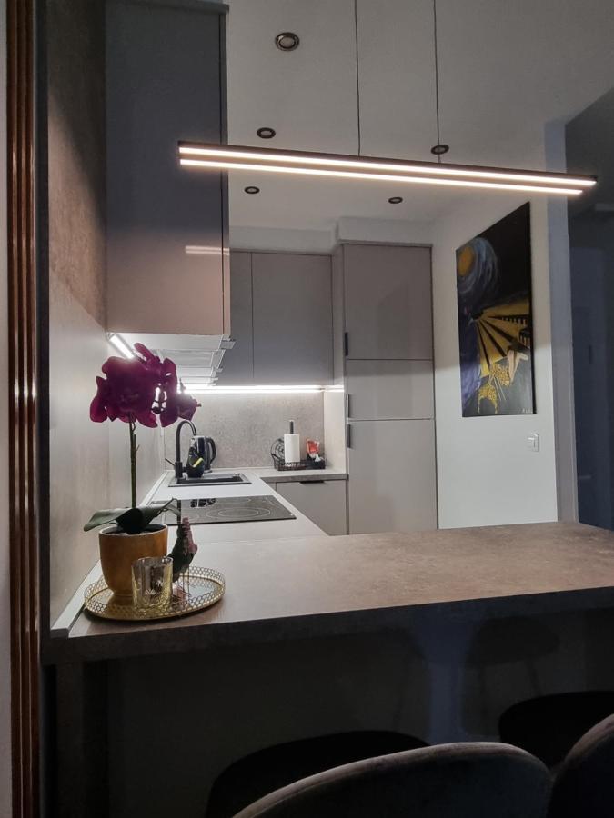 Apartment "50 Shades" With Balcony And Free Parking In The Garage Zadar Exterior foto