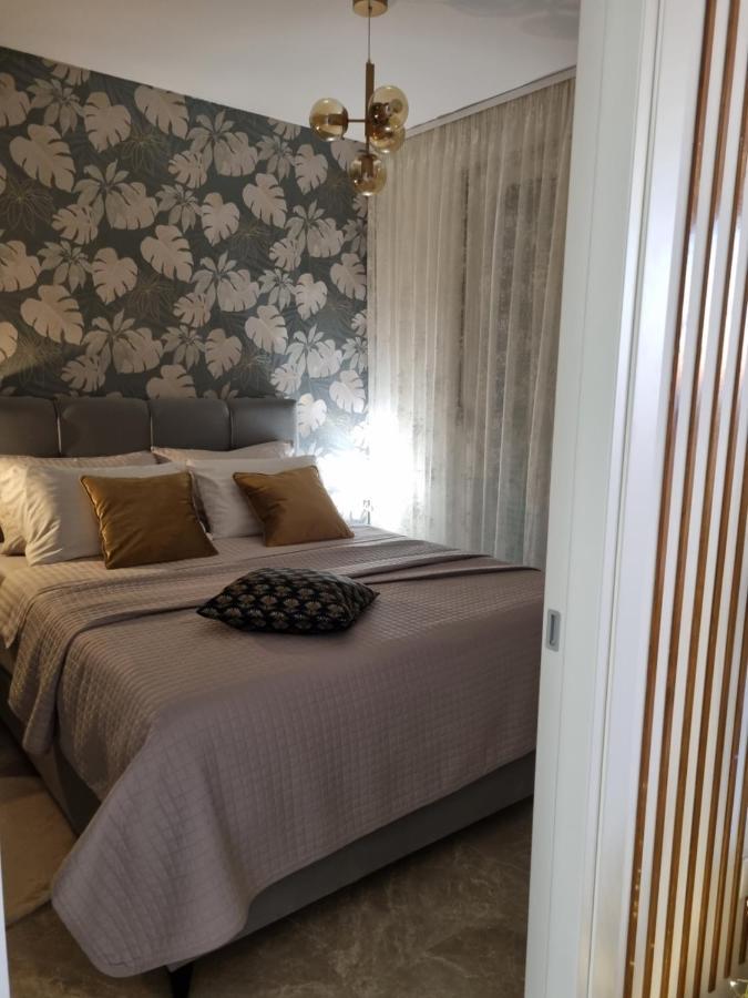 Apartment "50 Shades" With Balcony And Free Parking In The Garage Zadar Exterior foto
